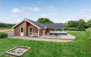 Gorgeous Home In Rødby With Sauna Kramnitse